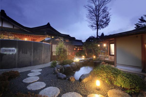 Fuji Onsenji Yumedono - ryokan with onsen in Yamanashi Fuji Onsenji Yumedono - ryokan with onsen in Yamanashi