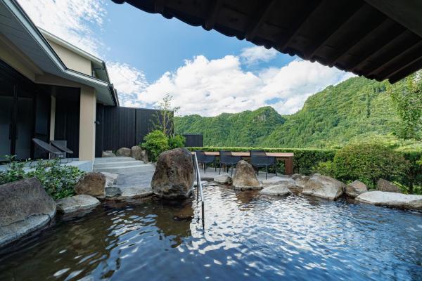 Okuhita Onsen Umehibiki - ryokan with onsen in Oita Okuhita Onsen Umehibiki - ryokan with onsen in Oita