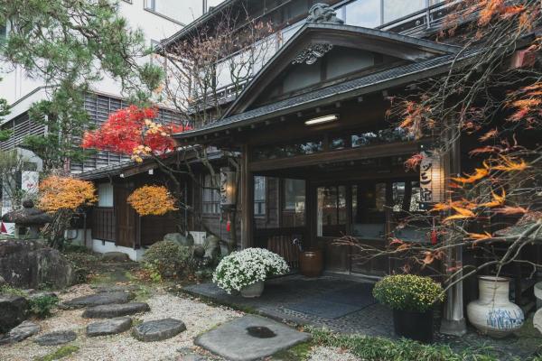Yatsusankan Over 6 years old - ryokan with onsen in Gifu Yatsusankan Over 6 years old - ryokan with onsen in Gifu